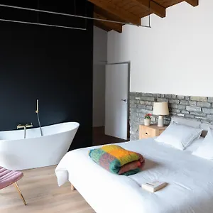 Accommodatie bij particulieren Kh Suites, Breakfast & Laundry Spanje